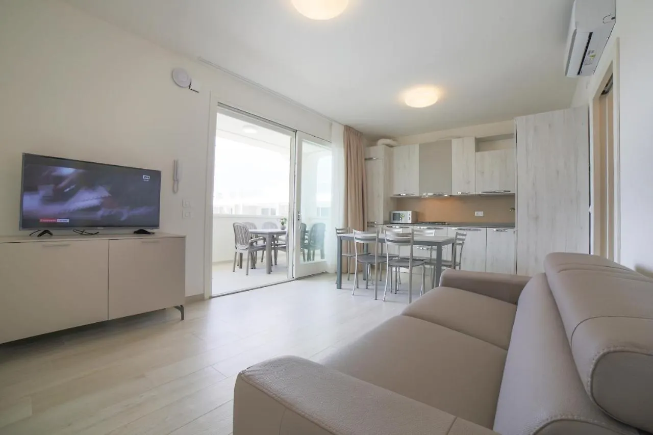 Apartament Domus Fiorita Lido di Jesolo 0*,