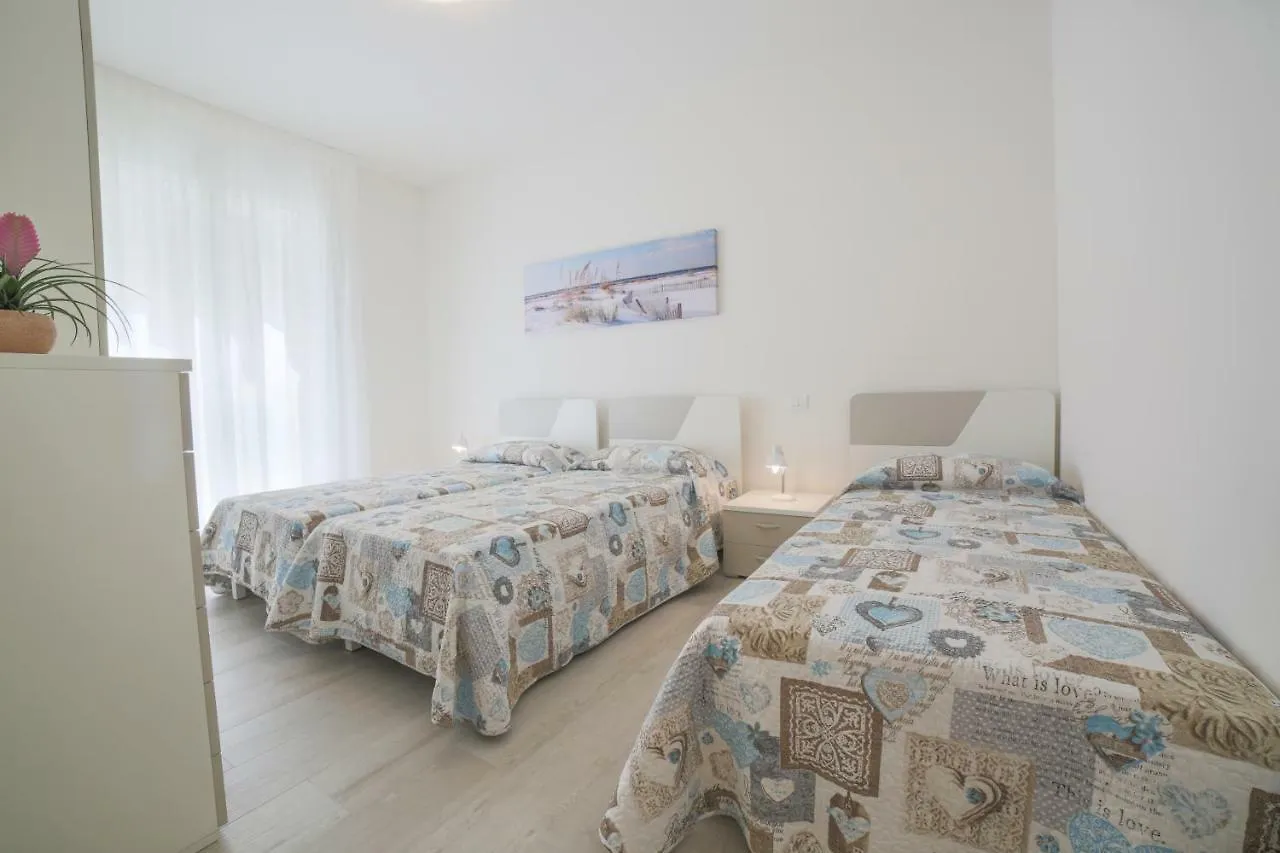 Apartament Domus Fiorita Lido di Jesolo