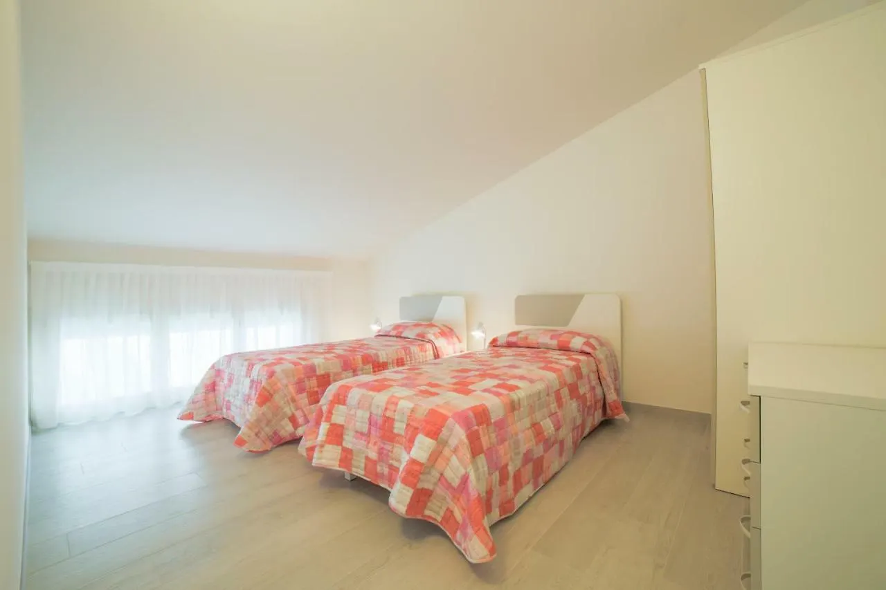 Apartament Domus Fiorita Lido di Jesolo